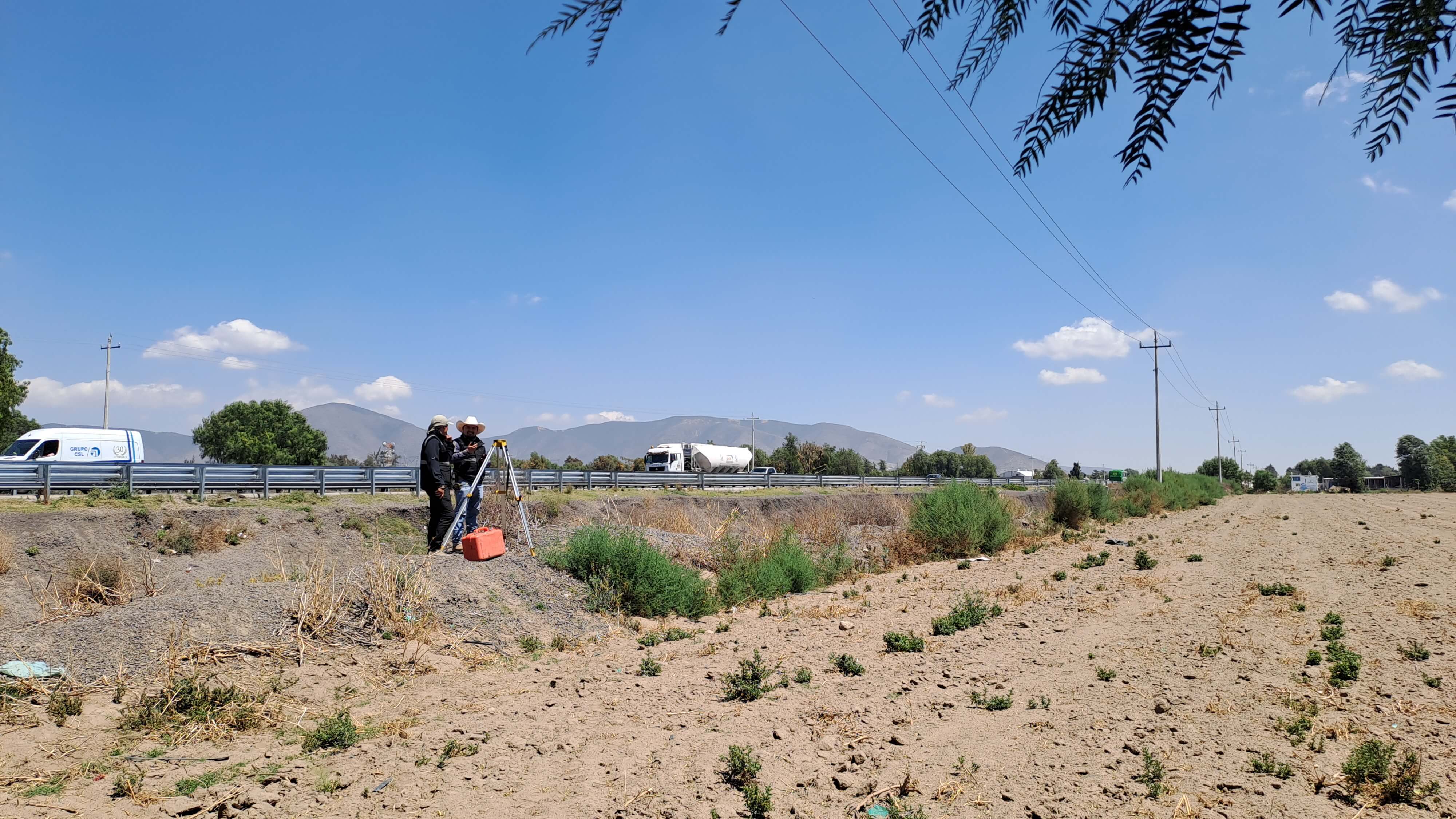 Registro técnico de campo en proyecto de infraestructura